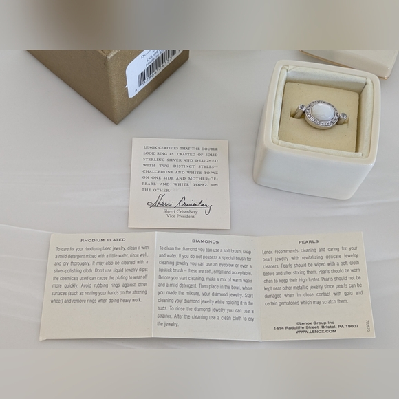 Lenox Silver Ring with White Center Stone - Picture 7 of 8